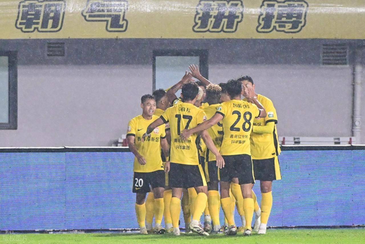 北京国安连战连胜，实力进一步巩固领跑