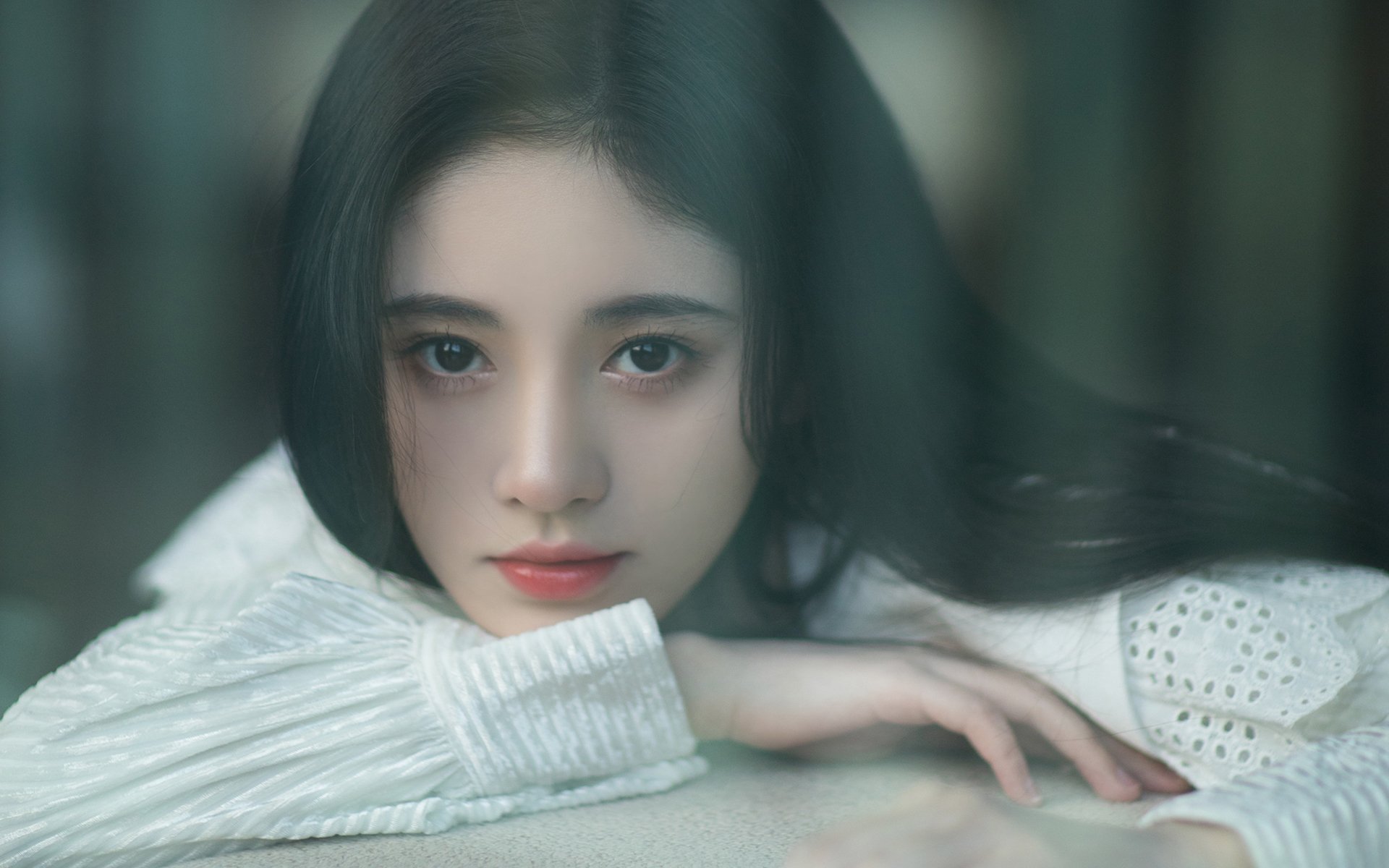 蓝白王朝崩塌之夜，迪亚斯以天神之姿，在2026世界杯E组焦点战中碾压阿根廷，智利足球的黄金纪元从此开启